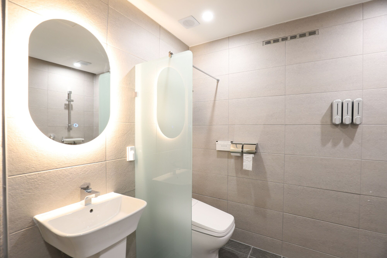 Bathroom 4, Dubai Hotel, Dangjin