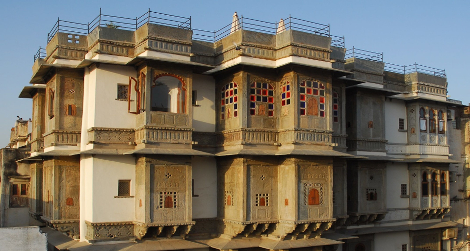 Exterior & Views