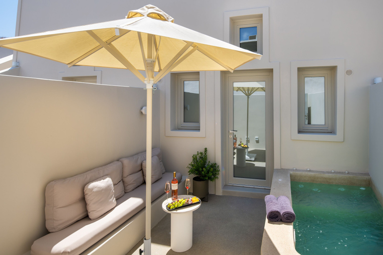 Others 5, Coconut Residence, South Aegean