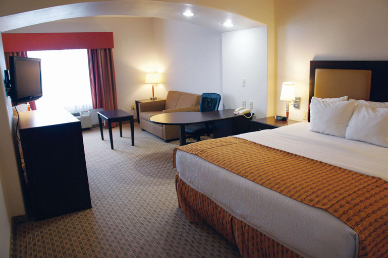 Bedroom 3, La Quinta Inn & Suites by Wyndham Orange, Orange