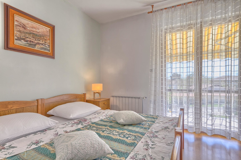 Bedroom 4, Apartments Villa Fjord, Kanfanar