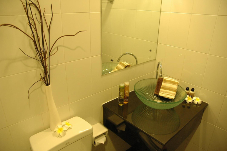 Bathroom 4, Bangkok Living, Phaya Thai