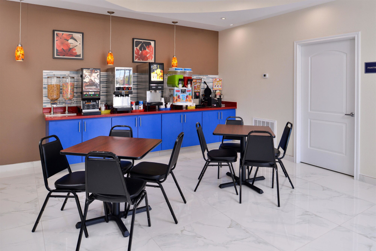 Food & Drinks 5, Americas Best Value Inn & Suites Spring Houston N, Houston