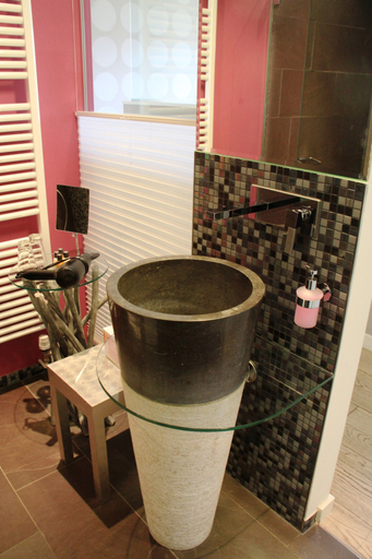 Bathroom 4, Hotel GUT Bardenhagen, Uelzen