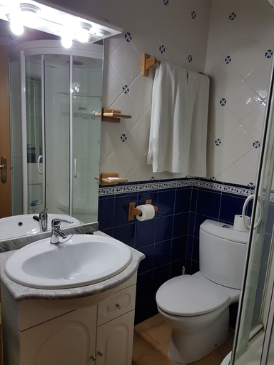 Bathroom 5, Hotel Rural Puerta De Caderechas, Burgos