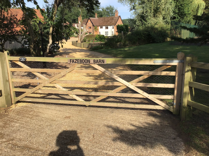 Others 4, Fazeboons Barn, Suffolk