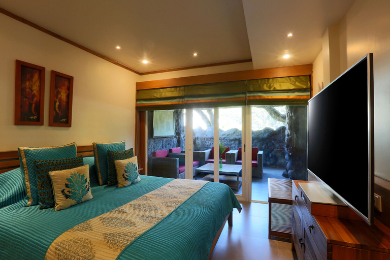 Bedroom 4, Brys Caves, Almora