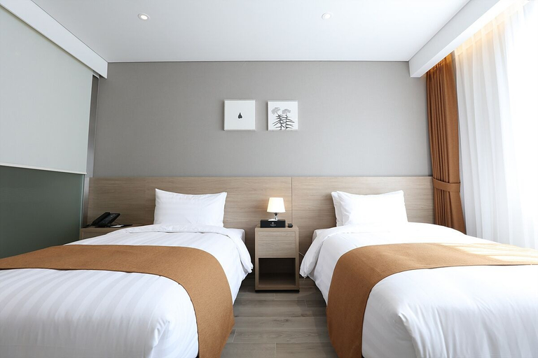 Bedroom 4, Gangneung City Hotel, Gangneung