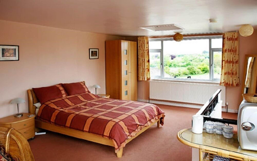 Bedroom 5, Hillbrow Farm B&B, Suffolk