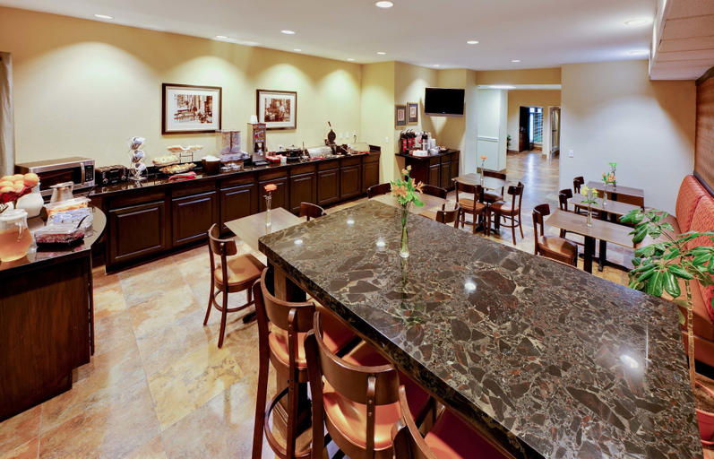Food & Drinks 5, Mainstay Suites Addison-Dallas, Dallas