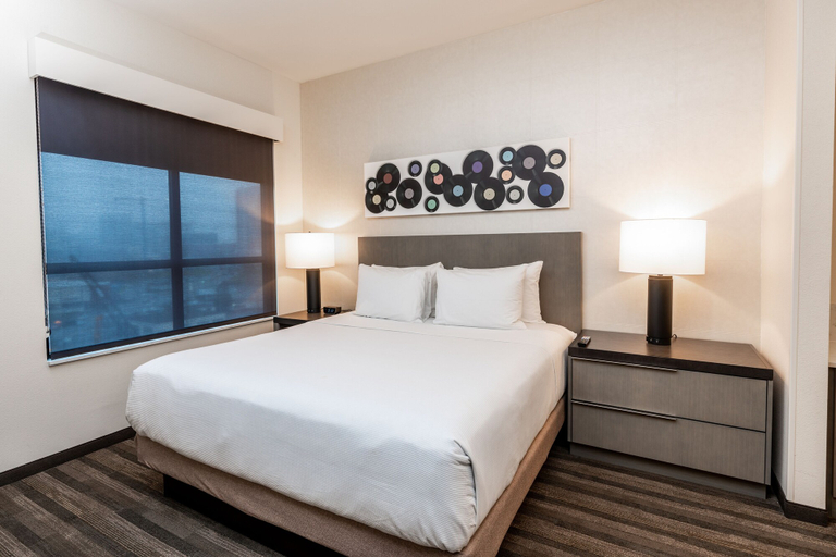 Bedroom 4, Hyatt House Nashville Downtown/Convention Center, Davidson