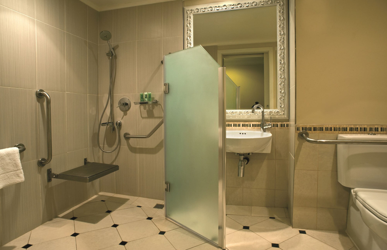 Bathroom 5, Wild Coast Sun, Alfred Nzo
