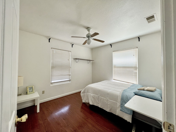 Bedroom 4, WHOLE Family - Wholstyl 13th, Sacramento