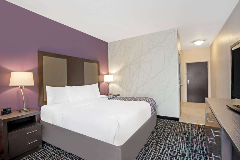 Bedroom 4, La Quinta Inn & Suites by Wyndham York, York