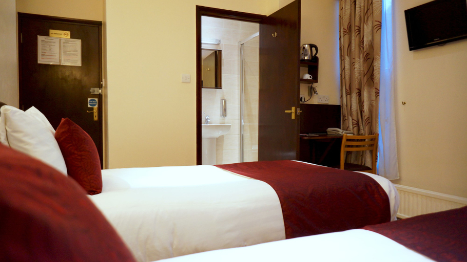 Bedroom 4, La Gaffe, London