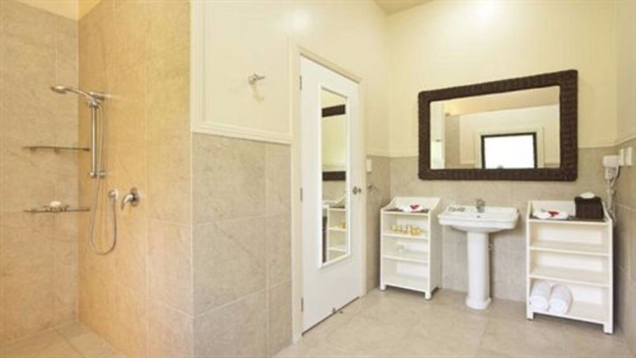 Bathroom 5, Sea Change Villas, Rorotonga