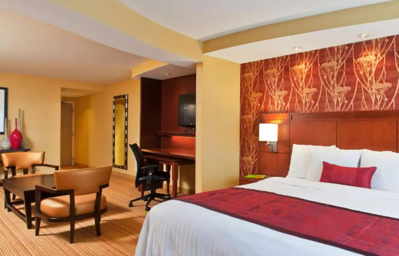 Bedroom 3, Courtyard by Marriott Buffalo Amherst/University, Erie
