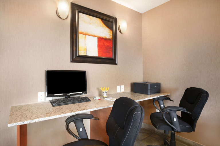 Others 5, Days Inn & Suites by Wyndham Cochrane, Division No. 6