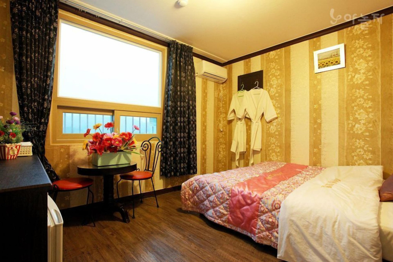 Bedroom 5, Saipan Motel with Sea View, Ganghwa