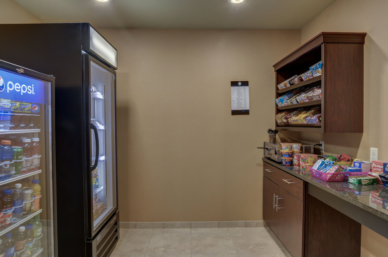 Food & Drinks 5, Cobblestone Inn & Suites - Kersey, Weld