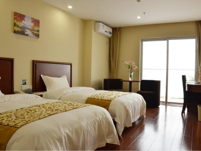 Bedroom 2, GreenTree Inn Zhenjiang DingMaoQiao Road WoDe Square Express Hotel, Zhenjiang