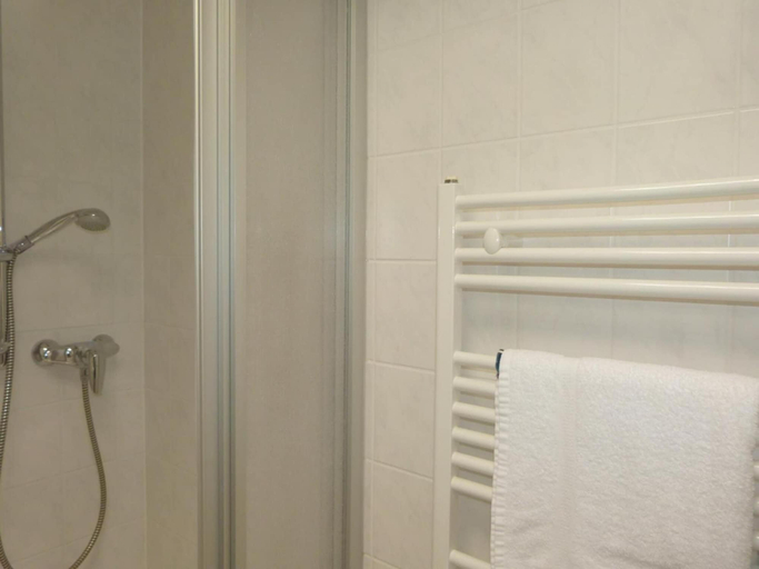 Bathroom 5, Hotel Trebeltal, Mecklenburgische Seenplatte