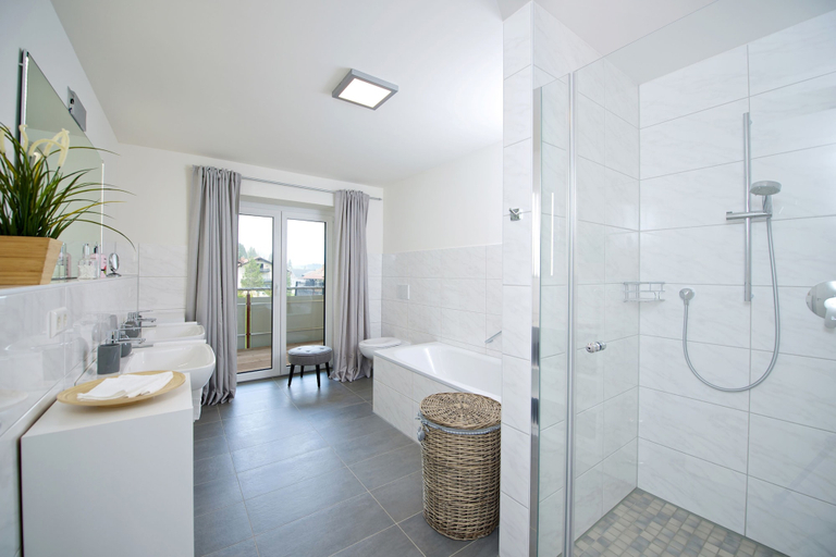 Bathroom 5, Staufner Hof Ferienwohnung, Oberallgäu