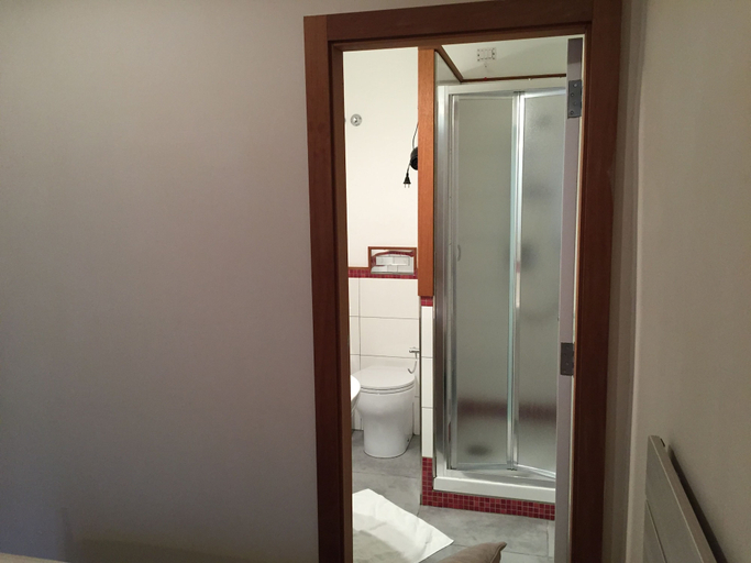 Bathroom 5, B&B Chez Moi, Napoli