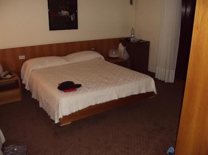 Bedroom 4, Hotel Due Mori, Padua