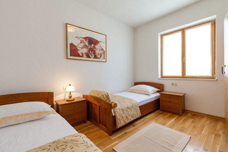 Bedroom 2, Villa Vjeka, Selca