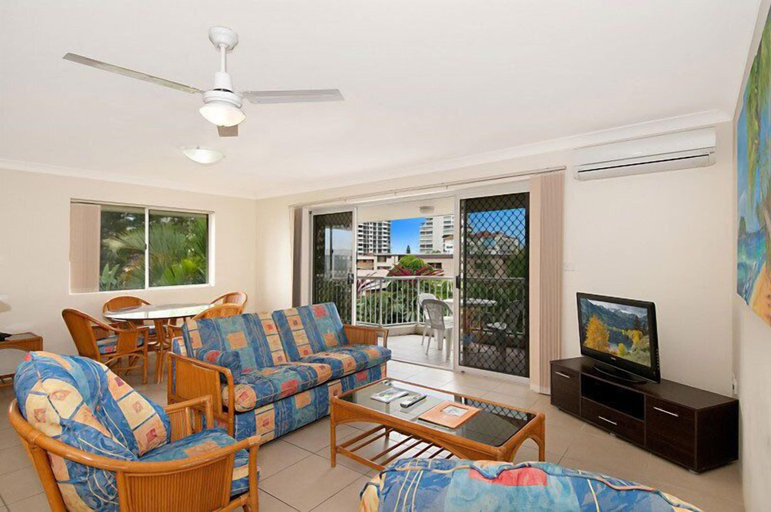 Others 5, Surfers Tropique, Gold Coast