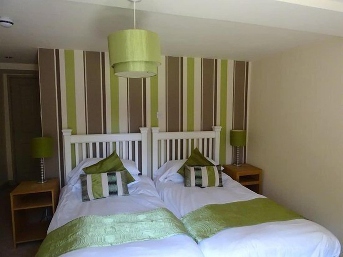 Bedroom 2, The Barge Inn, Wiltshire