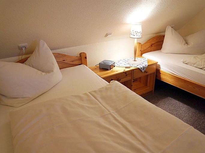 Bedroom 3, Restaurant und Pension Zur Wildgans, Altmarkkreis Salzwedel
