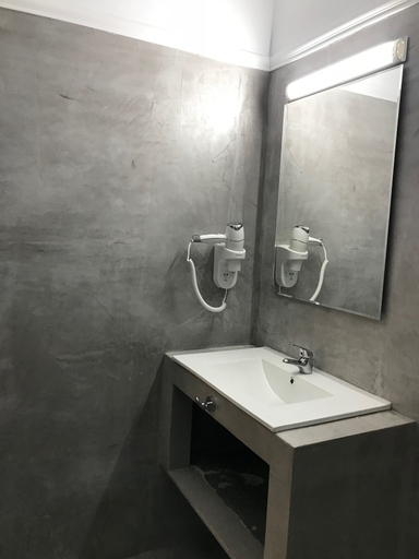 Bathroom 5, Maritina Apartments, South Aegean