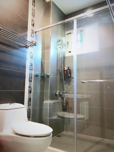 Bathroom 3, Dilly Dally B&B, Yulin