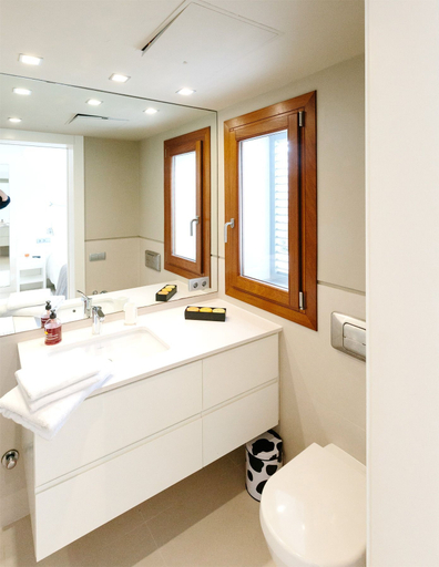 Bathroom 4, Sea Front Luxurious Villa, Baleares