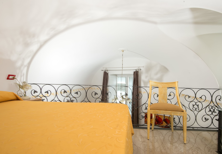 Bedroom 3, Capri Dreaming, Napoli