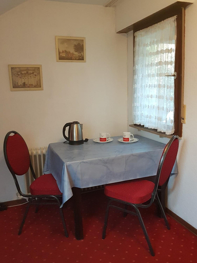 Others 5, Pension Streng-Reinhardt, Esslingen