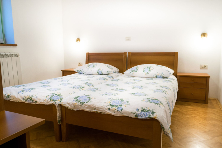 Bedroom 2, Tourist Farm Petelin-Durcik, Sežana
