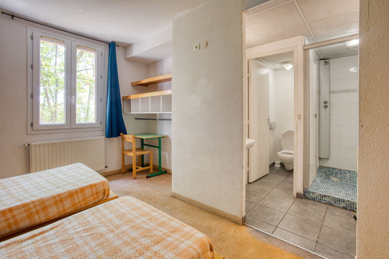 Bedroom 4, Auberge de Fréjus Saint-Raphael - Hostel, Var