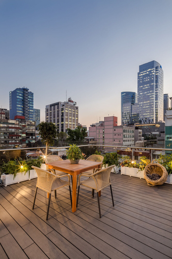 Others 5, Reforma Guest House, Mexico City