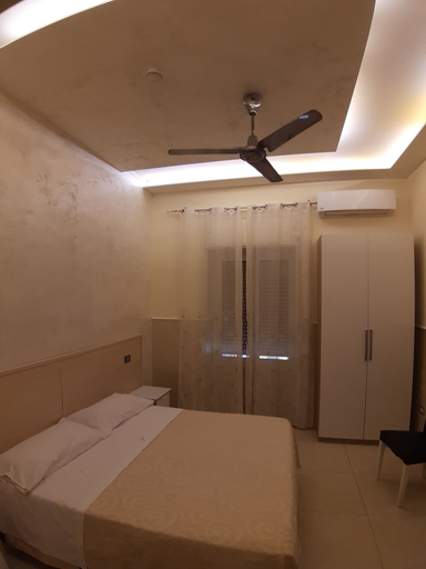 Bedroom 3, Hotel Viola, Napoli