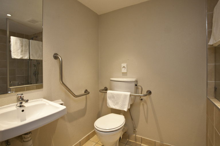 Bathroom 5, Road Lodge Gqeberha, Nelson Mandela Bay