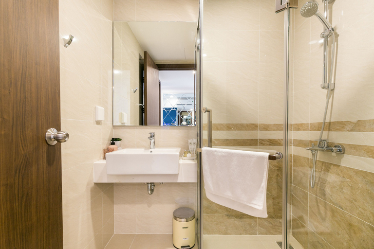 Bathroom 5, Riverside Residence - Saigon Royal, District 4
