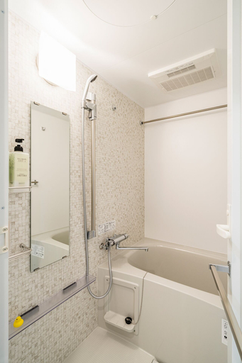 Bathroom 3, Section L Ginza East, Chūō