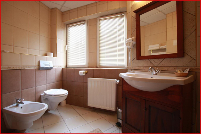 Bathroom 4, Hotel Mara, Baia Mare