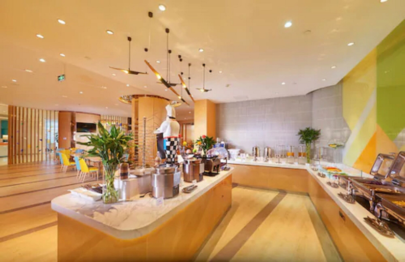 Food & Drinks 5, Holiday Inn Express SHANGHAI ZHENPING by IHG, Shanghai