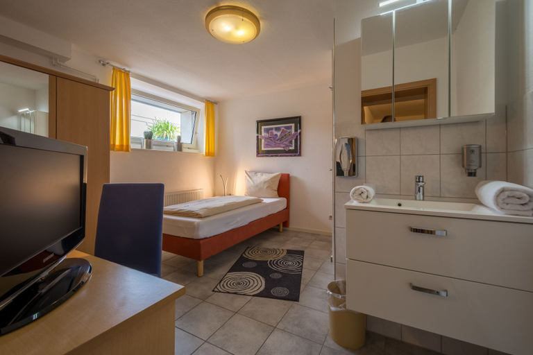 Bathroom 3, Pension Margarethe, Marburg-Biedenkopf