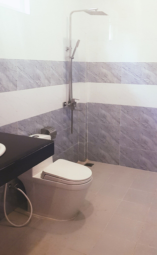 Bathroom, Long Mountain Be Home 5 Resort, Phú Quốc