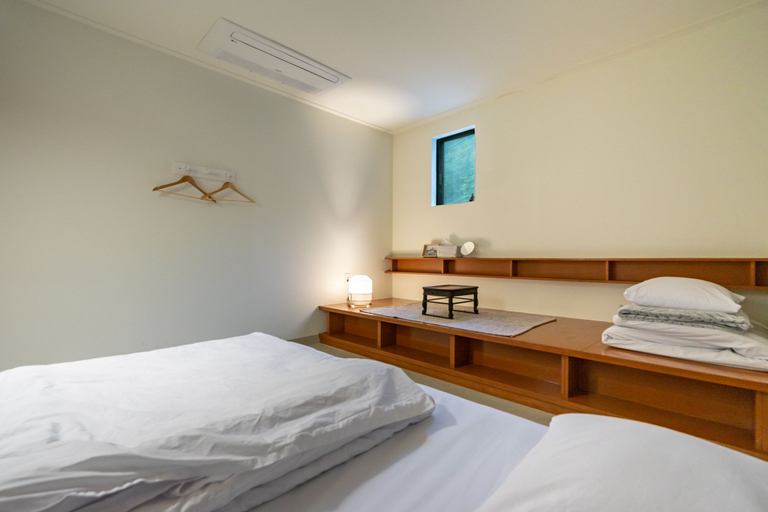Bedroom 2, Mireuk Mireuk Hostel, Tongyeong